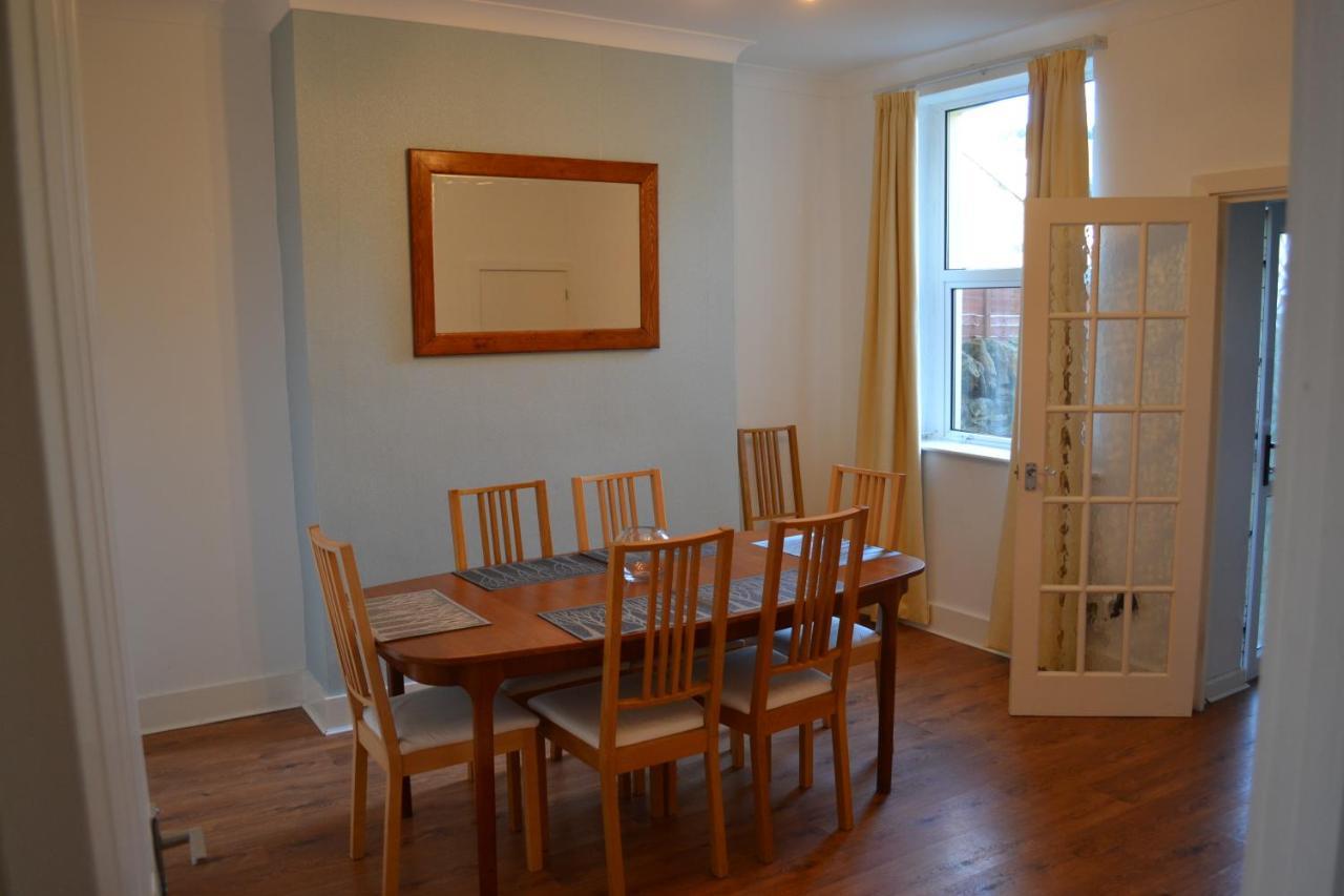 Entire 3 Bedroom House Near Caerphilly Station Екстериор снимка